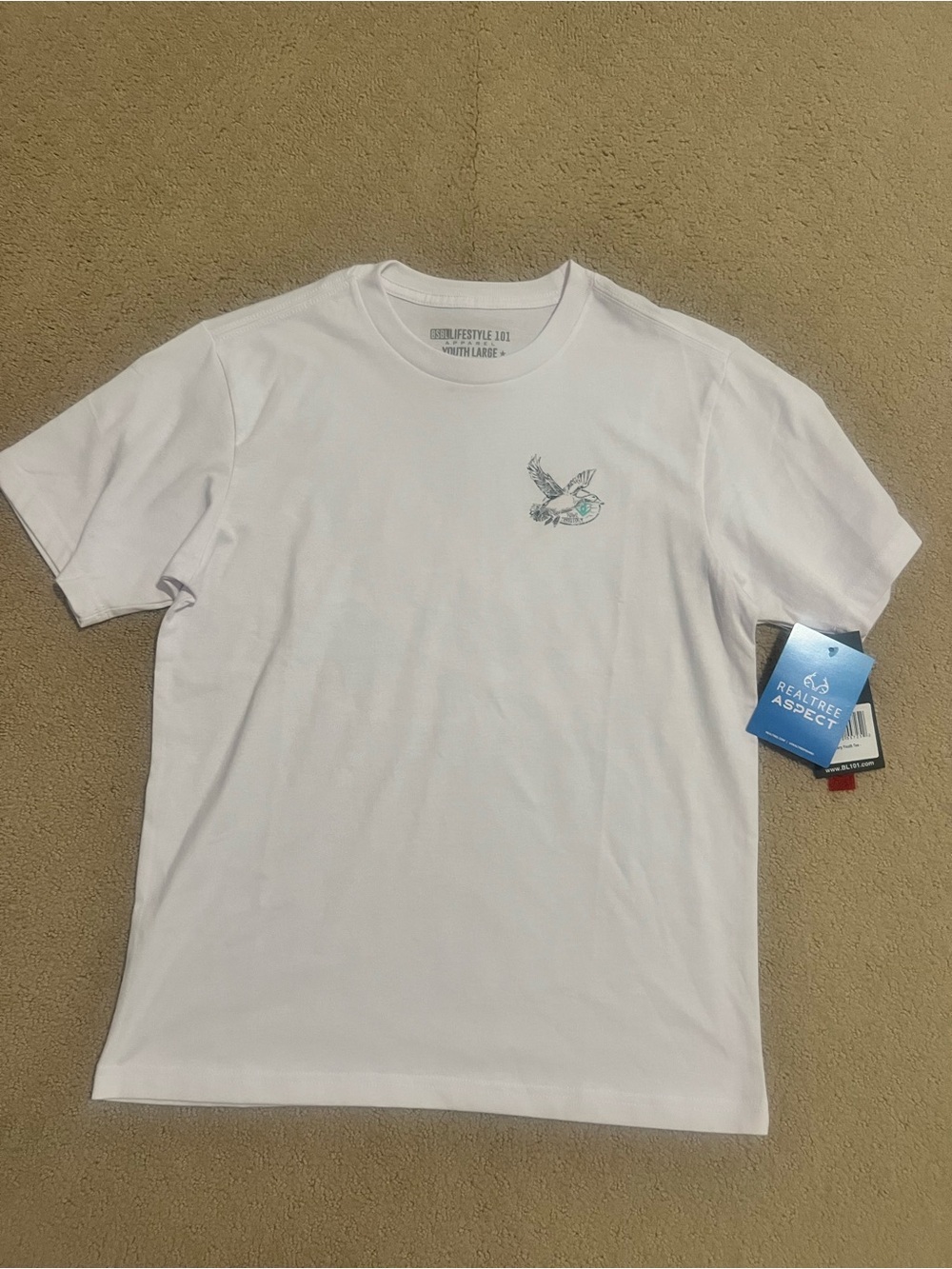 Realtree Aspect Kids' White Short-Sleeve Tee with Small Bird Graphic